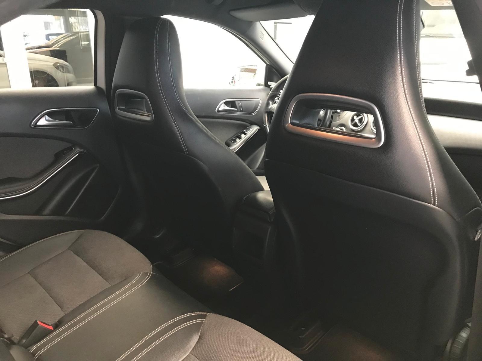 Mercedes-Benz A 250  BlueEfficiency/ Harman-Kardon/Xenon/Navi