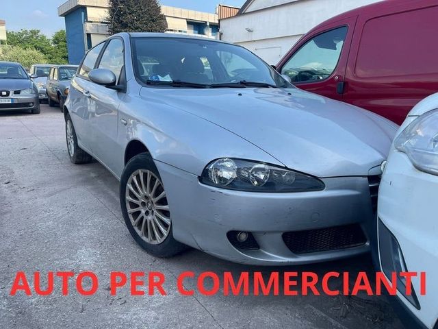 Alfa Romeo 147 147 1.6 16V TS 5 porte Progressio