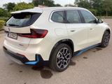 BMW iX1 xDrive30 - X-Line - BMW iX1 von privat