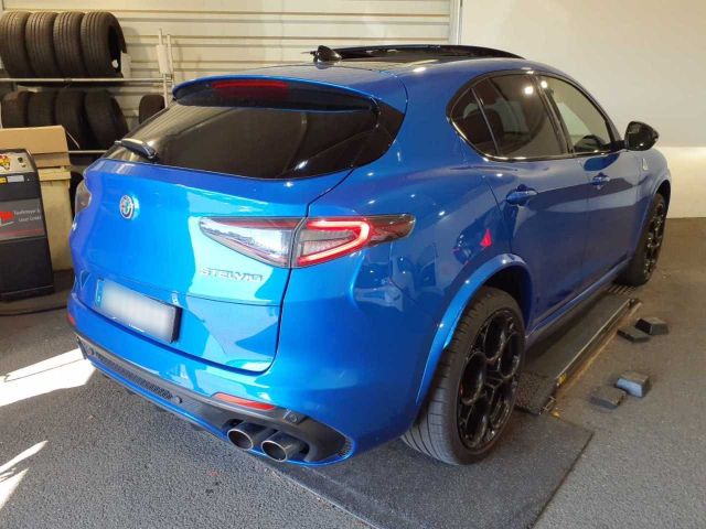 Stelvio QUADRIFOGLIO Q4 2.9 V6 BI-TURBO PANO+H&K