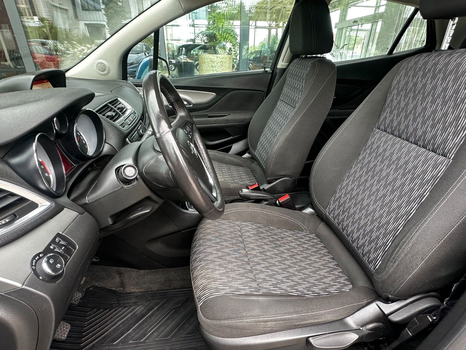 Fahrzeugabbildung Opel Mokka Edition ecoFlex
