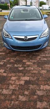 Opel Astra J ST 1.4T Innovation Klima, AHK, SHZ, PDC