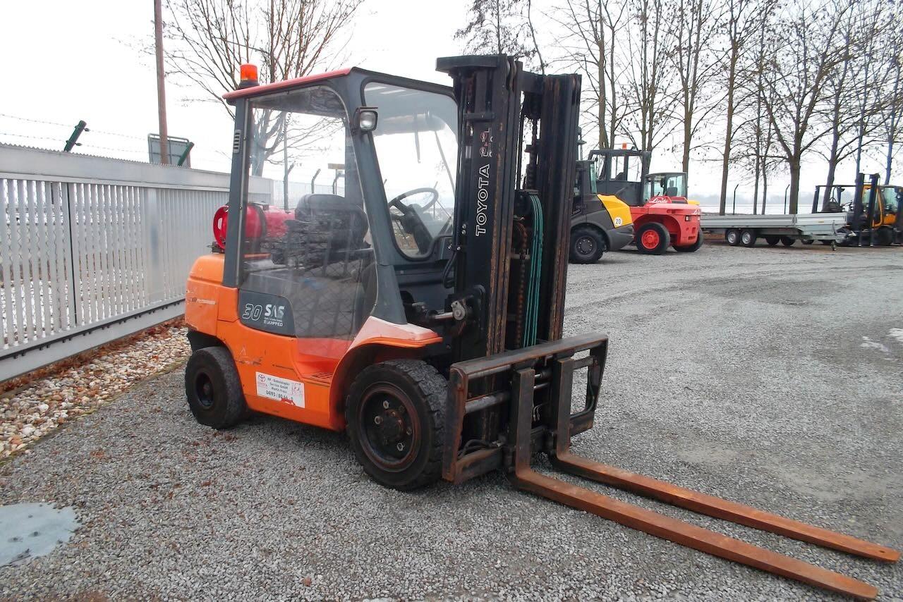 Toyota SAS 30+Triplexmast+Top Ausstattung !