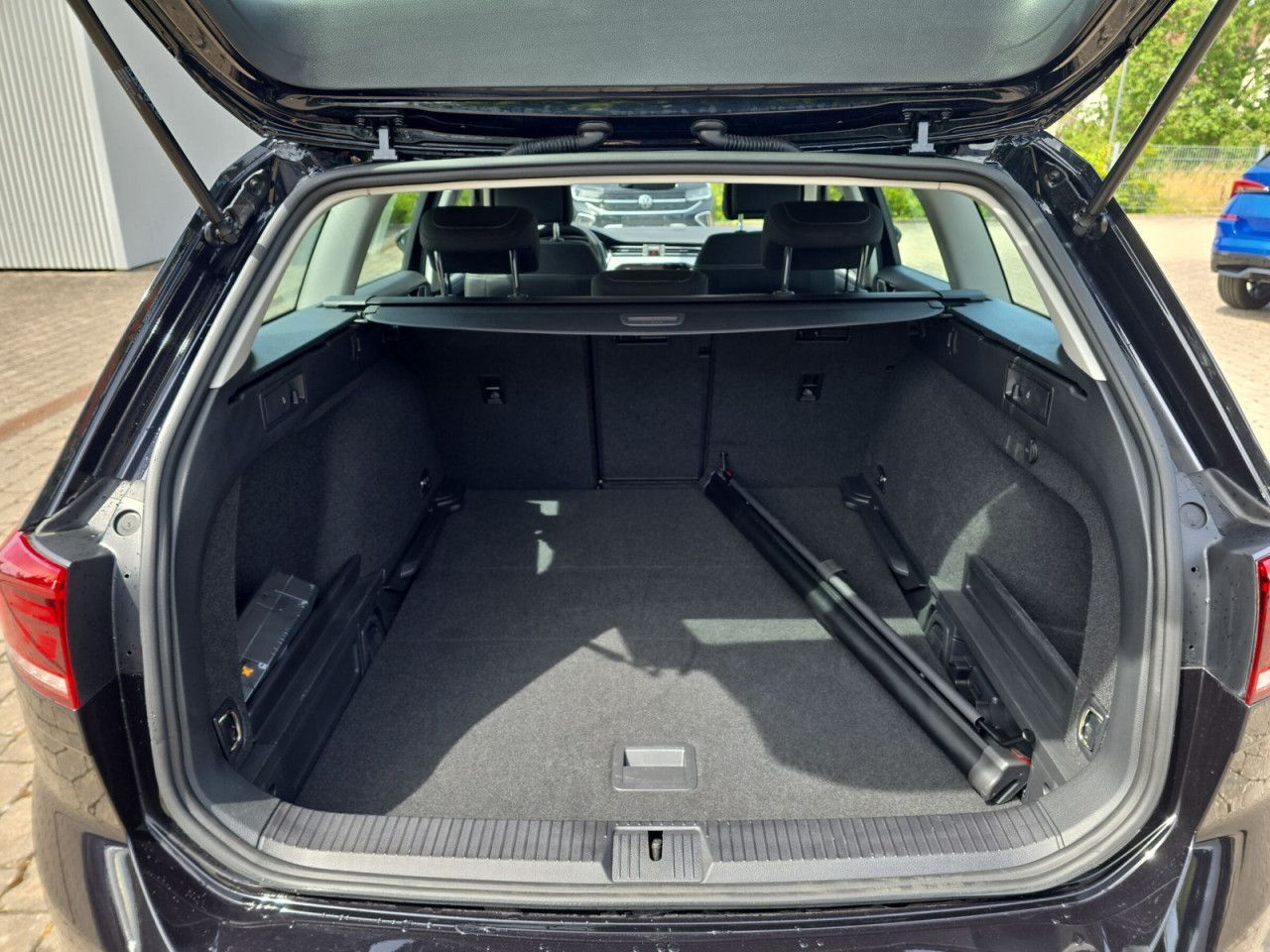 Fahrzeugabbildung Volkswagen Passat Variant Business 2.0 TDI SCR 110 kW