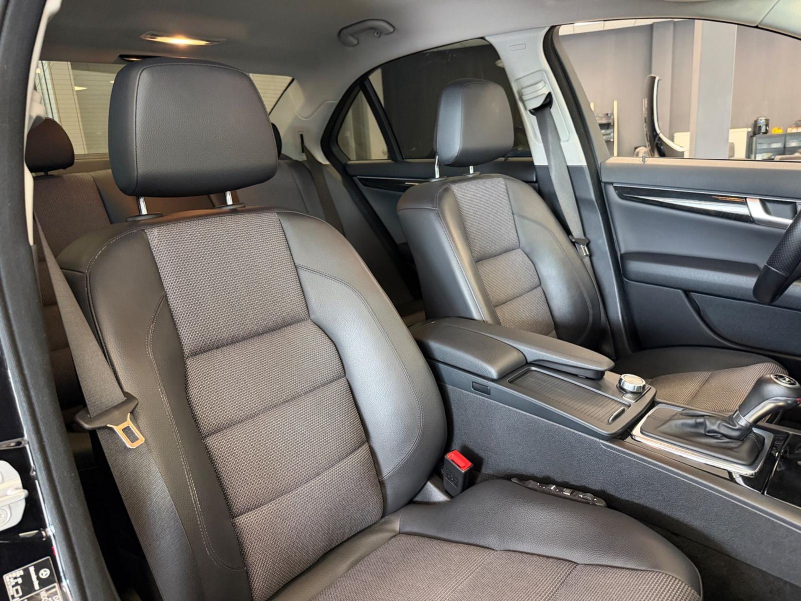 Mercedes-Benz C 350 CGI 4MATIC Avantgarde|Navi|Spurh|HK|Garan.