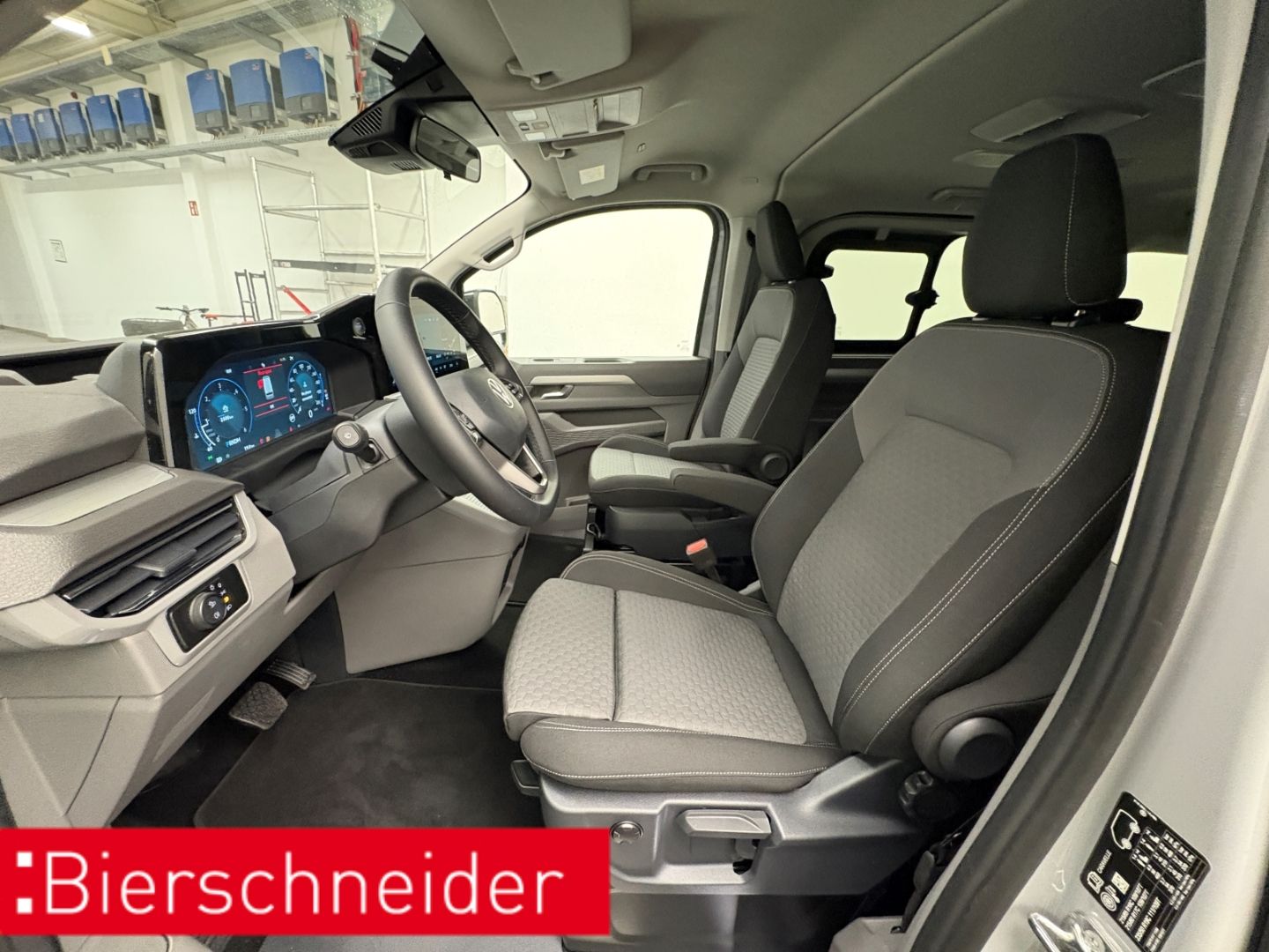 Volkswagen T7 Caravelle - Bild 8