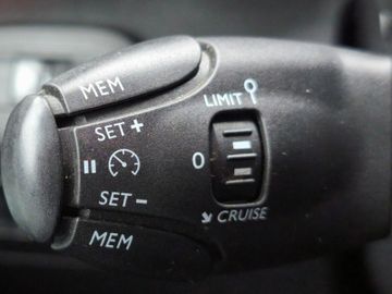 Citroën Berlingo Feel XL*7-Sitze*SHZ*PDC*Zahnriemen NEU*