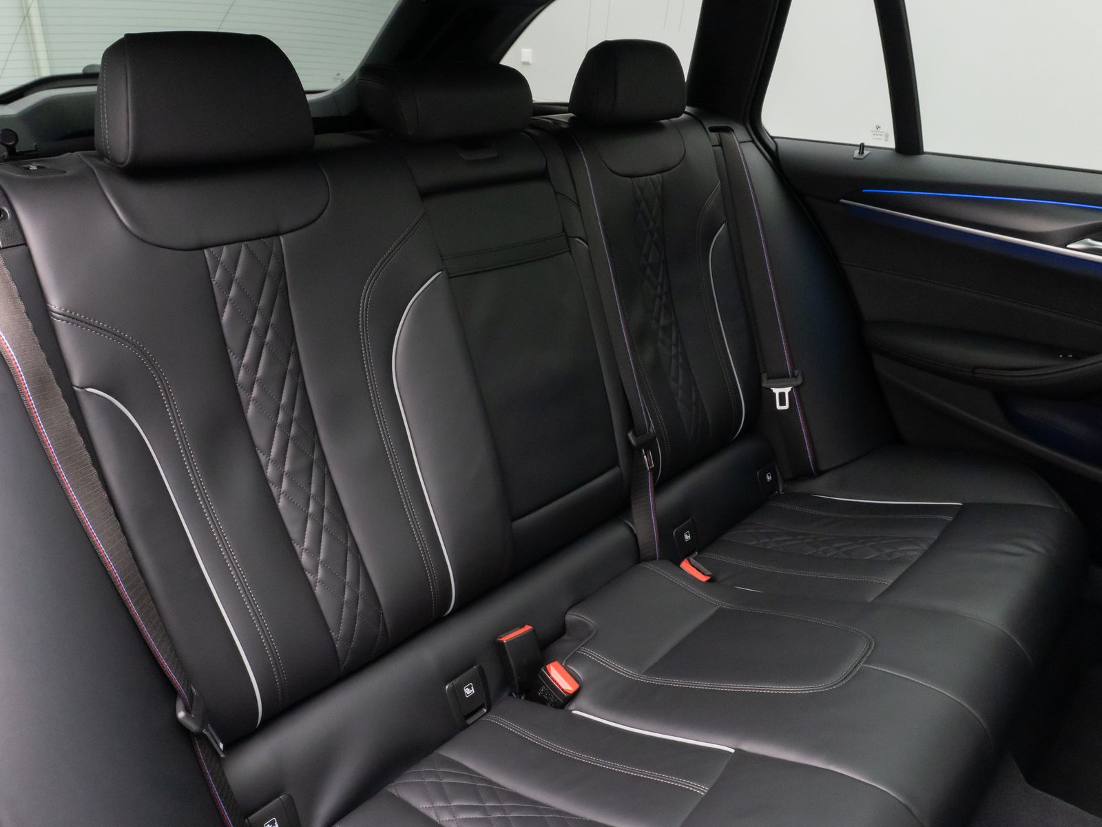 Fahrzeugabbildung BMW 540d xD M SportPro Panoram Kamera Laser HUD HiFi