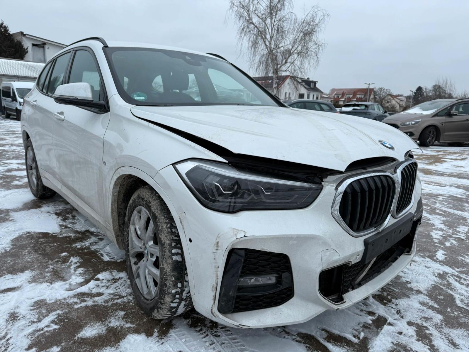 BMW X1 sDrive 20 i M Sport Memory Tempo Navi