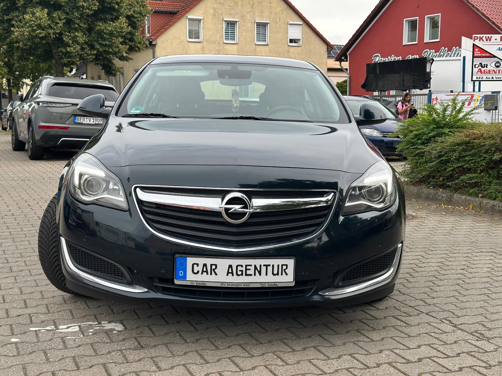 Opel Insignia XENON + KLIMAAUTO + BEH-LENKRAD + PDC