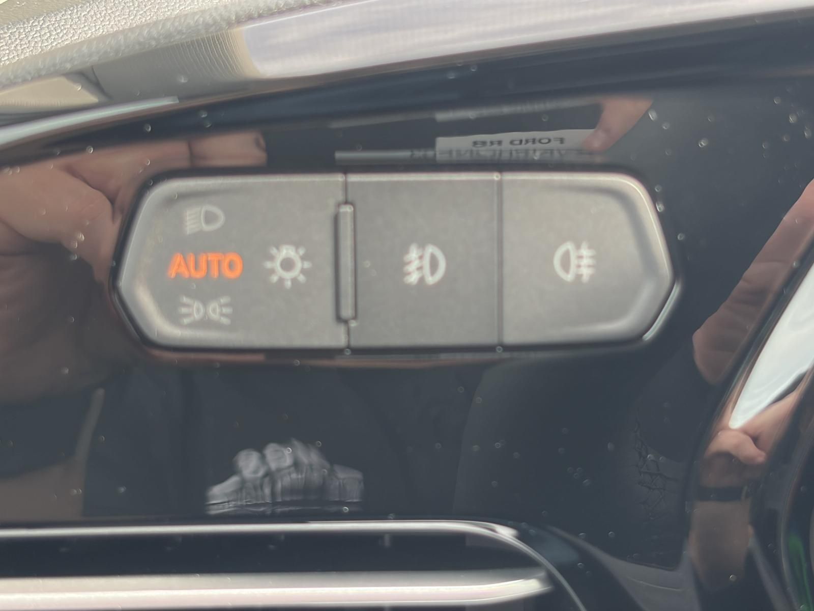 Ford Grand Tourneo - Bild 31