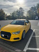 Audi A3 1.6 TDI S tronic sport sport - mit Diesel-Antrieb: Gelb, Ambiente-Beleuchtung, Limousine
