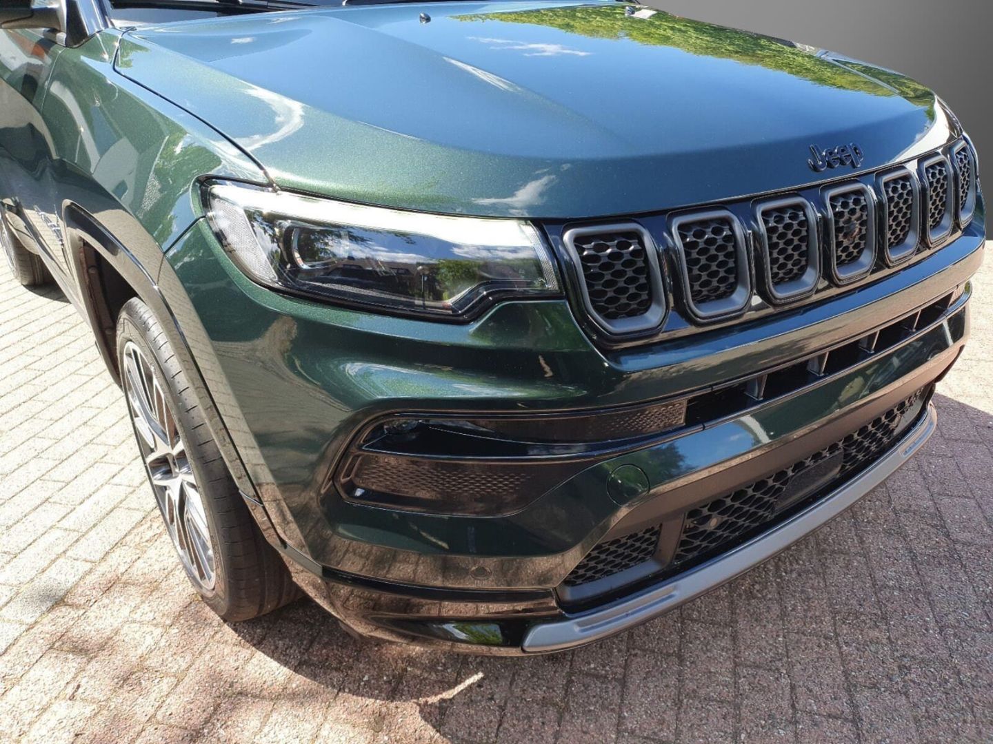 Fahrzeugabbildung Jeep Compass 1.5 MHEV ''Summit'' PANORAMADACH SOFORT