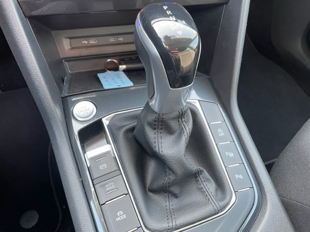 Volkswagen Tiguan 2.0 TDI DSG Active Navi LED AHK Keyless foto 17
