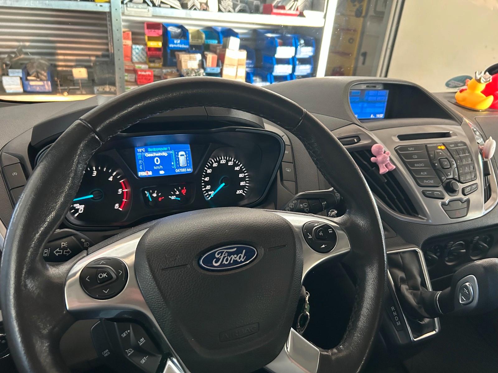 Ford Tourneo Custom