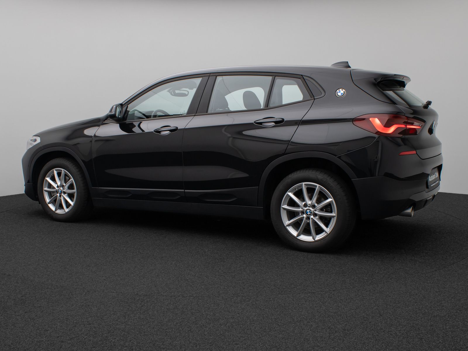 Fahrzeugabbildung BMW X2 sD18i Parkassistent DAB Navigation Lordos LED