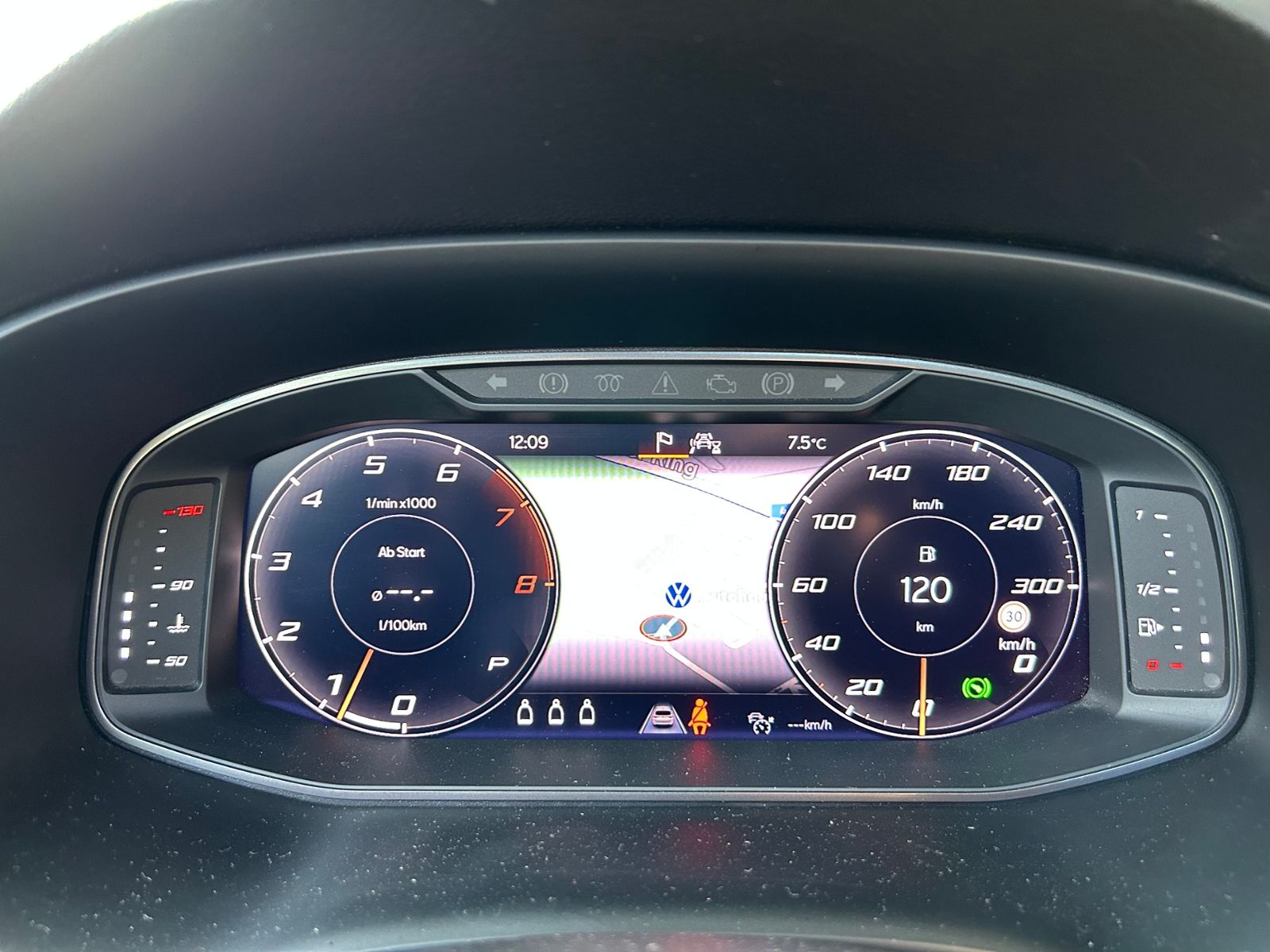 Fahrzeugabbildung CUPRA Ateca Edition VZ 4Drive AHK PANO BEATS LEDER 20"