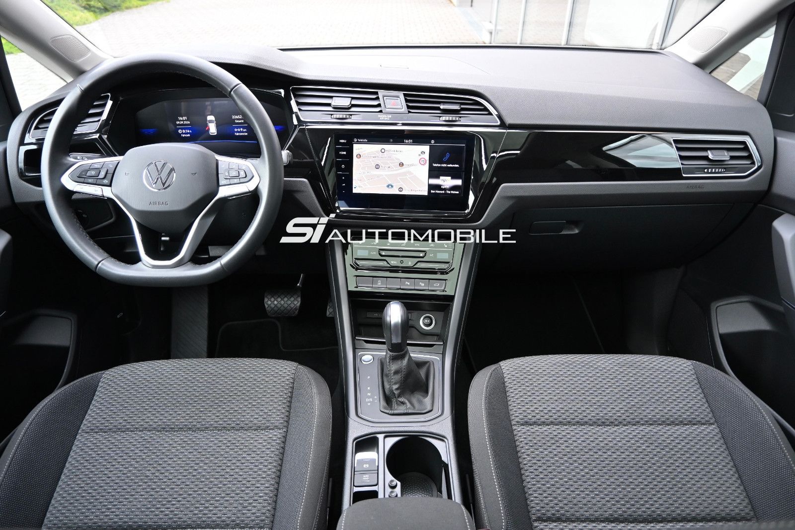 Fahrzeugabbildung Volkswagen Touran 2.0 TDI °UVP61.150€°ACC°AHK°STHZ°8-FACH°
