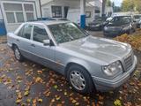 Mercedes-Benz E 280 Elegance Automatik+ESSD+LEDER+KLIMA+SitzHe - Mercedes-Benz E 280 in Frankfurt (Main)