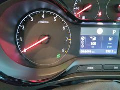 Fahrzeugabbildung Opel Crossland Edition 1.2 Turbo AT6 Navi, RFK, SHZ