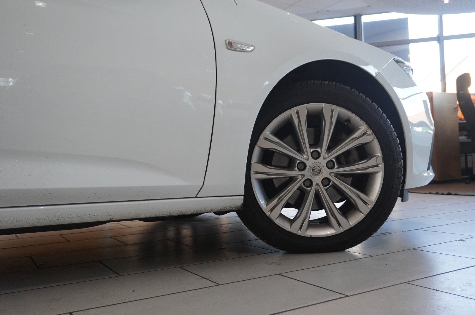 Fahrzeugabbildung Opel Insignia B GS 2.0D ELEGANCE NAVI/LED/KAMERA/DAB+