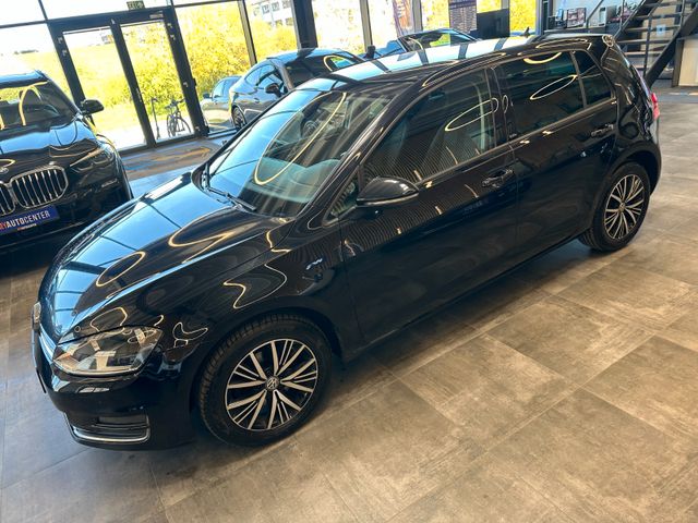 Volkswagen Golf VII Lim. Allstar BMT *Navi*