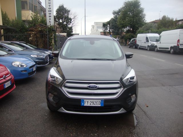 Ford Kuga 1.5 TDCI 120 CV S&S 2WD Powershift Tit