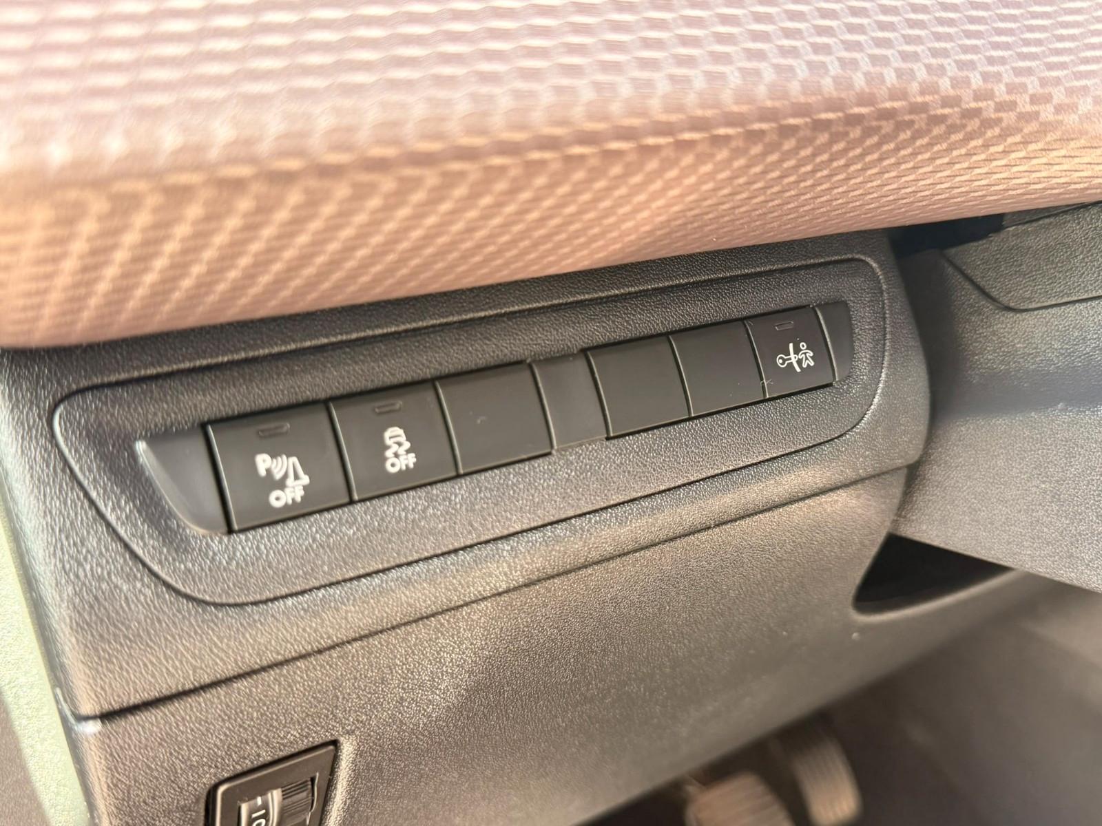 Peugeot 2008 *1.2 Benzin* *Gut gepflegt*