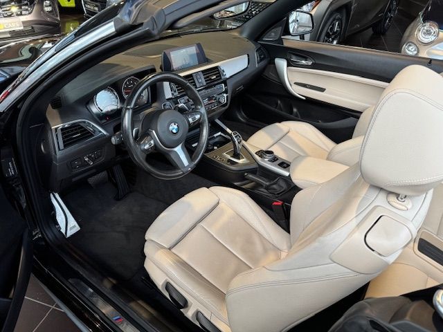 Fahrzeugabbildung BMW 230i Cabrio M Sport LED NAVI ALU