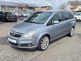 Opel Zafira 1.9 CDTI Edition Autom._Xenon_AHK_7Sitzer - Opel Zafira aus 2006 mit Diesel-Antrieb