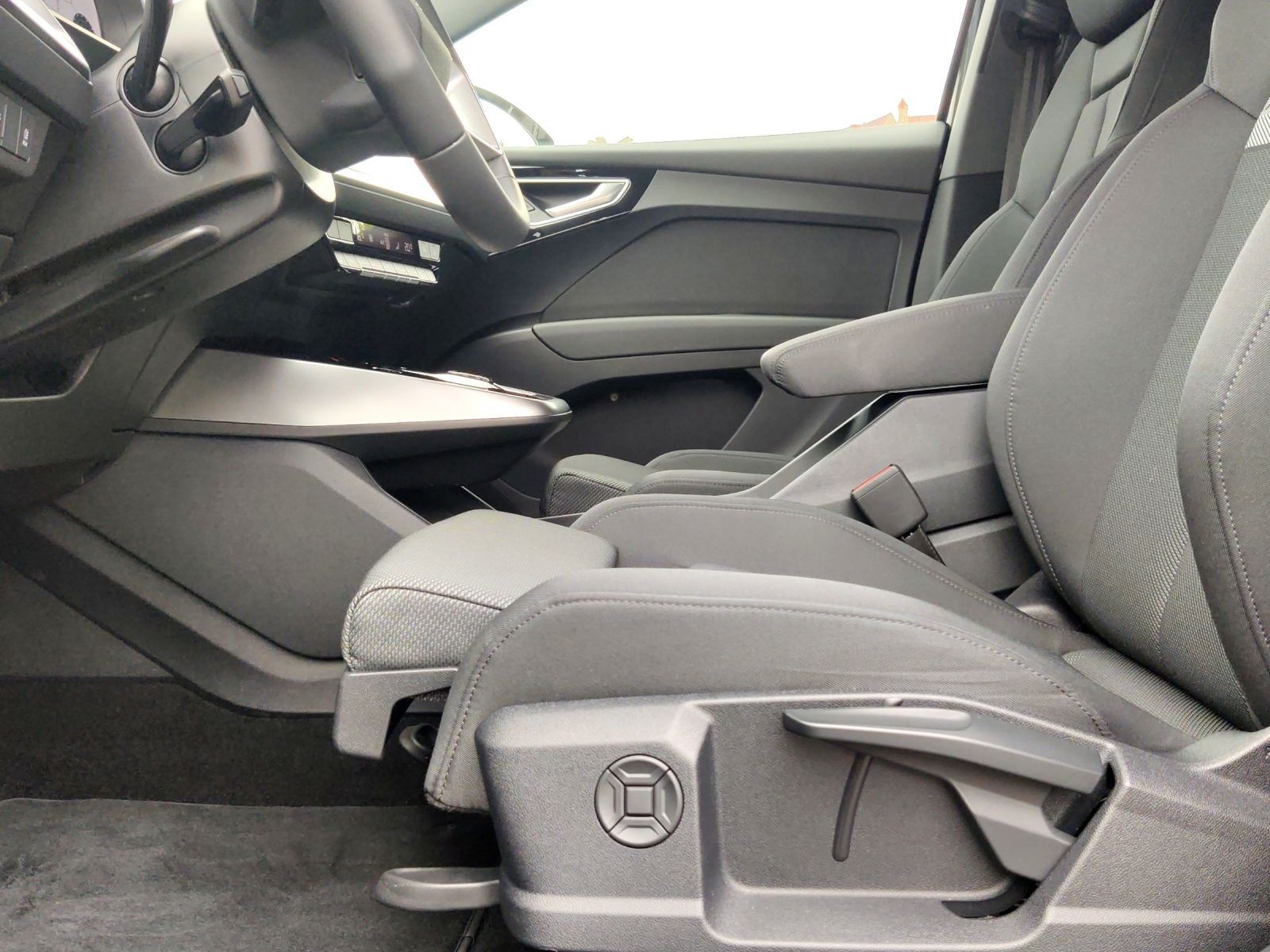 Audi Q4 e-tron - Bild 24