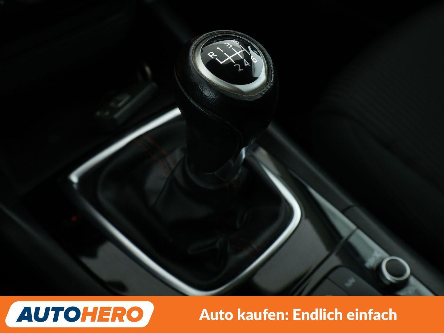 Mazda 3 2.0 Sports-Line*NAVI*HUD*XENON*