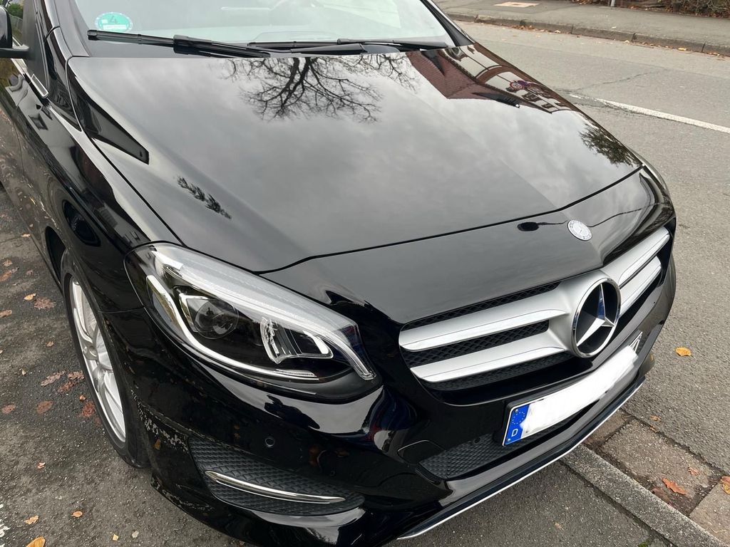 Image of Mercedes-Benz B 220