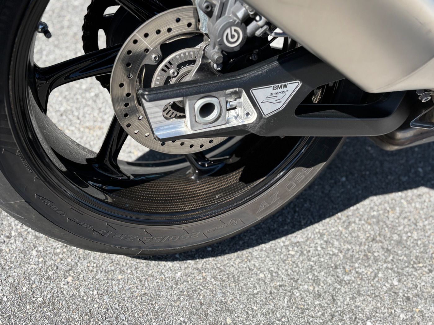 Fahrzeugabbildung BMW S 1000 R 3 Pakete, Carbonräder, Frästeile