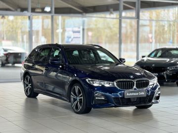 Fahrzeugabbildung BMW 330e xD M Sport Panorama Kamera HUD HiFi AHK 19"