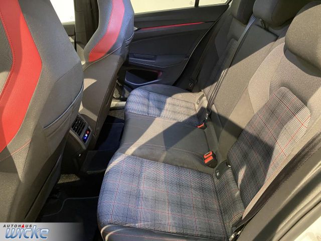 Golf VIII 2.0 TSI DSG GTI NAVI KLIMA KEYLESS PDC