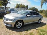 Volkswagen Passat TSI BMT Comfortline KLIMATRONIC+SHZ+PDC - VW Passat Gebrauchtwagen in Bremen