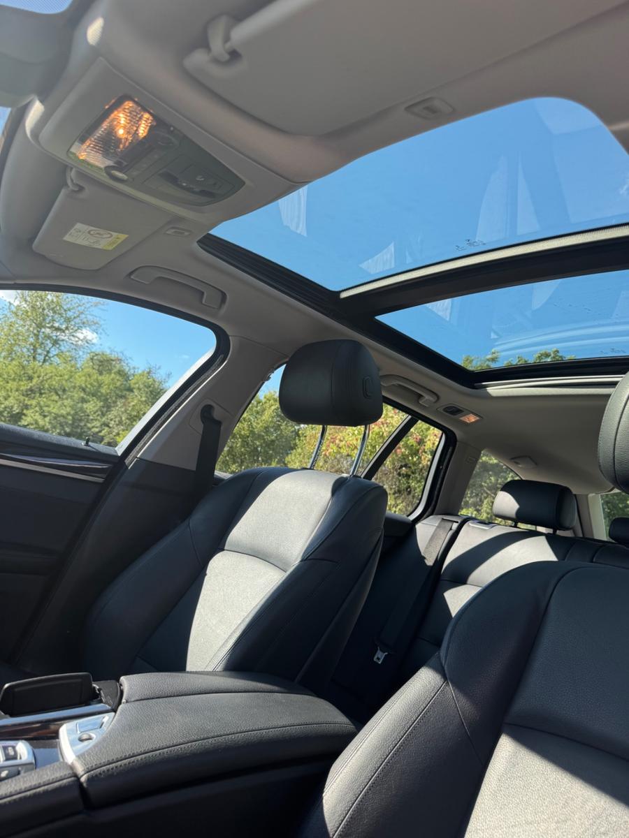 BMW 530d Touring A Luxury Line
