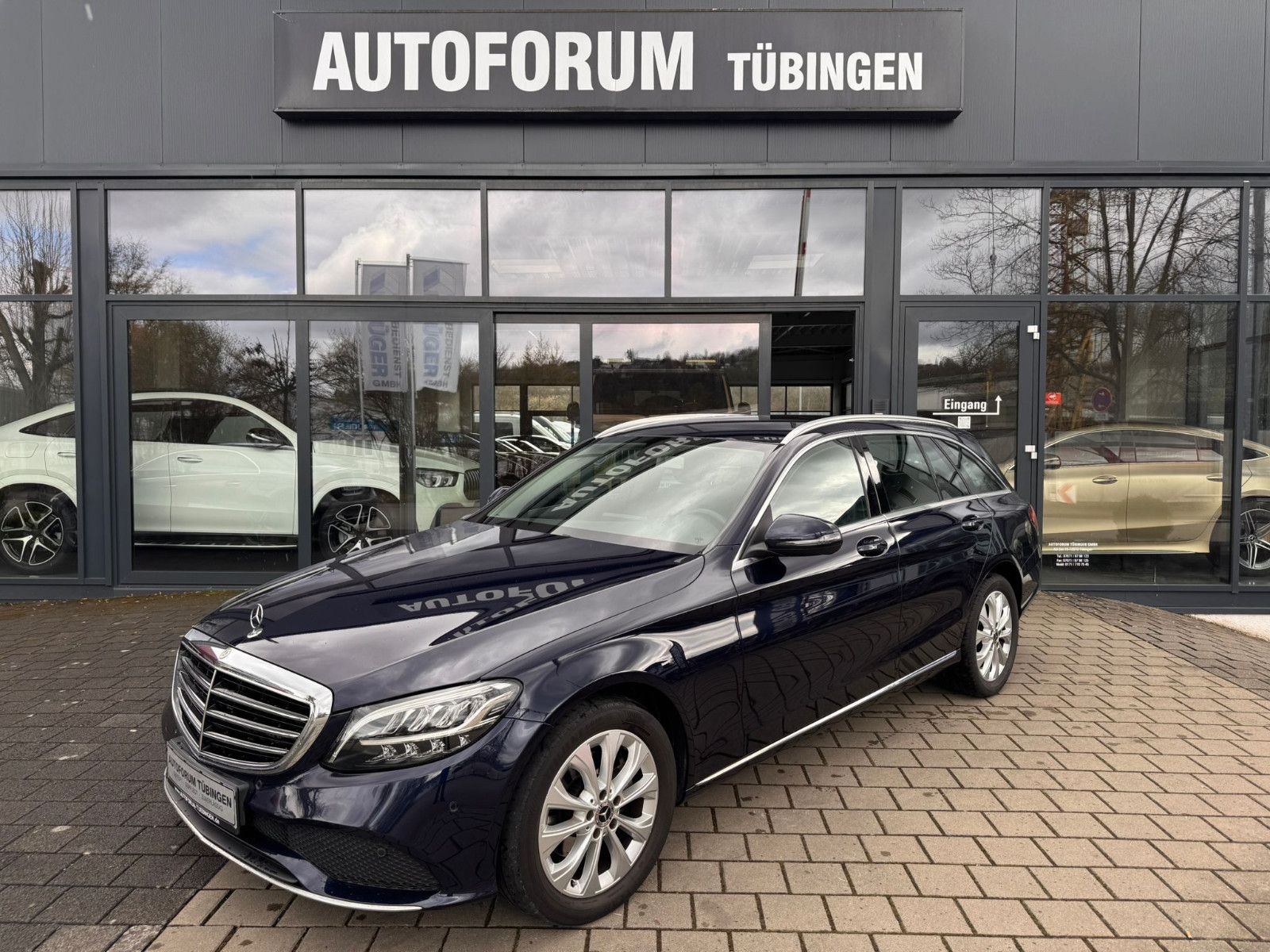 Fahrzeugabbildung Mercedes-Benz C 220 d T Autom. *AVANTGARDE*LUXURY*NAVI*SH*