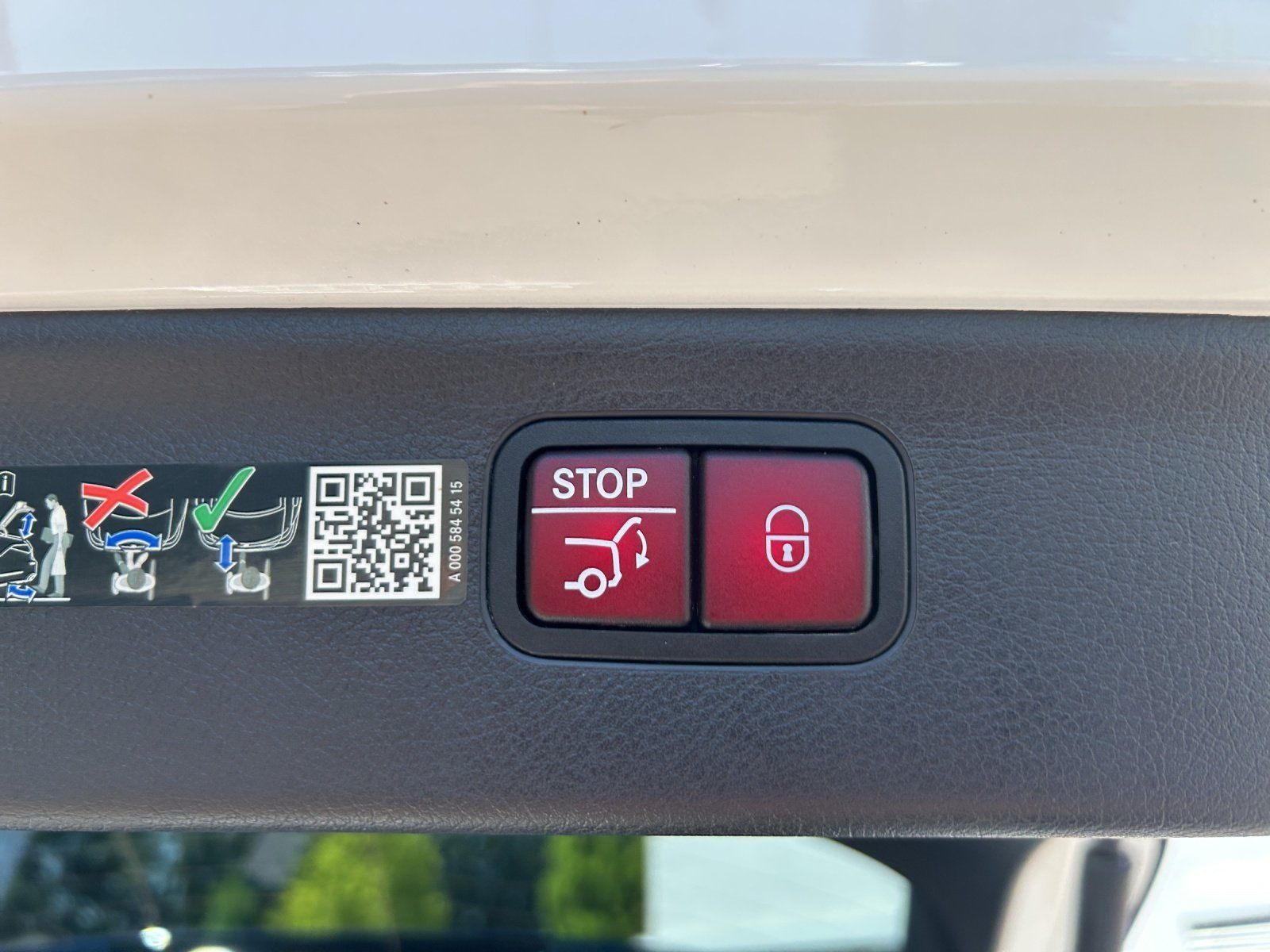 Fahrzeugabbildung Mercedes-Benz EQS 500 SUV AMG Distro PANO Burme Airmatic 360°