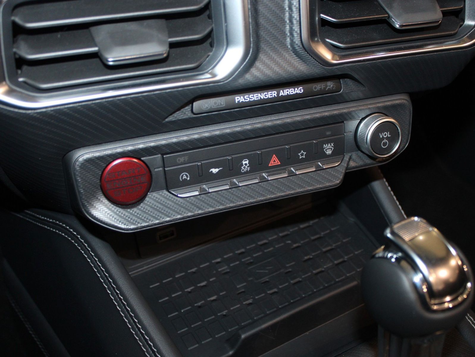 Fahrzeugabbildung Ford Mustang 5.0 V8 GT Automatik LED ACC Kamera Leder
