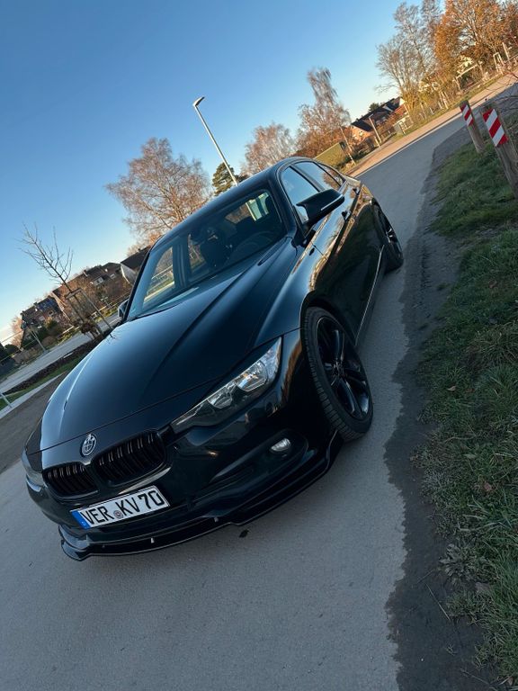 Image of BMW 320