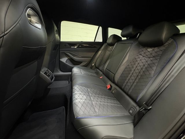 Volkswagen Passat - Bild 10