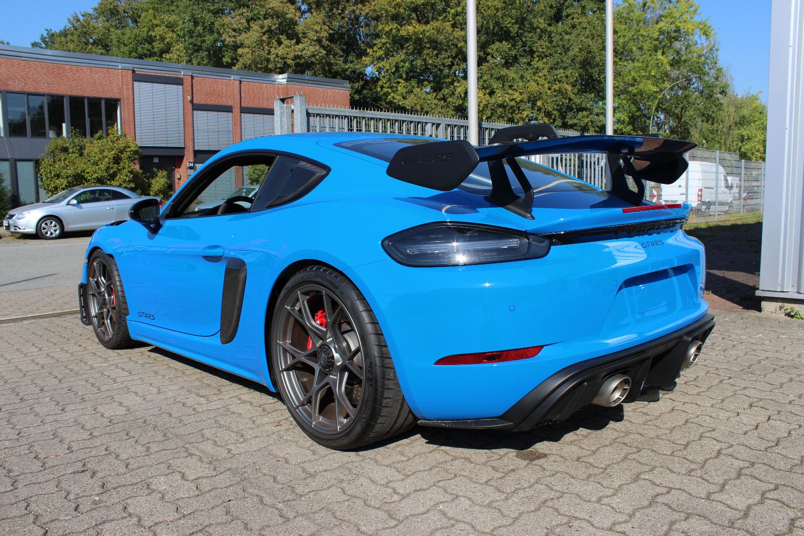 Fahrzeugabbildung Porsche Cayman 718 GT4 RS *WEISSACH* *LIFT* *CARBON*