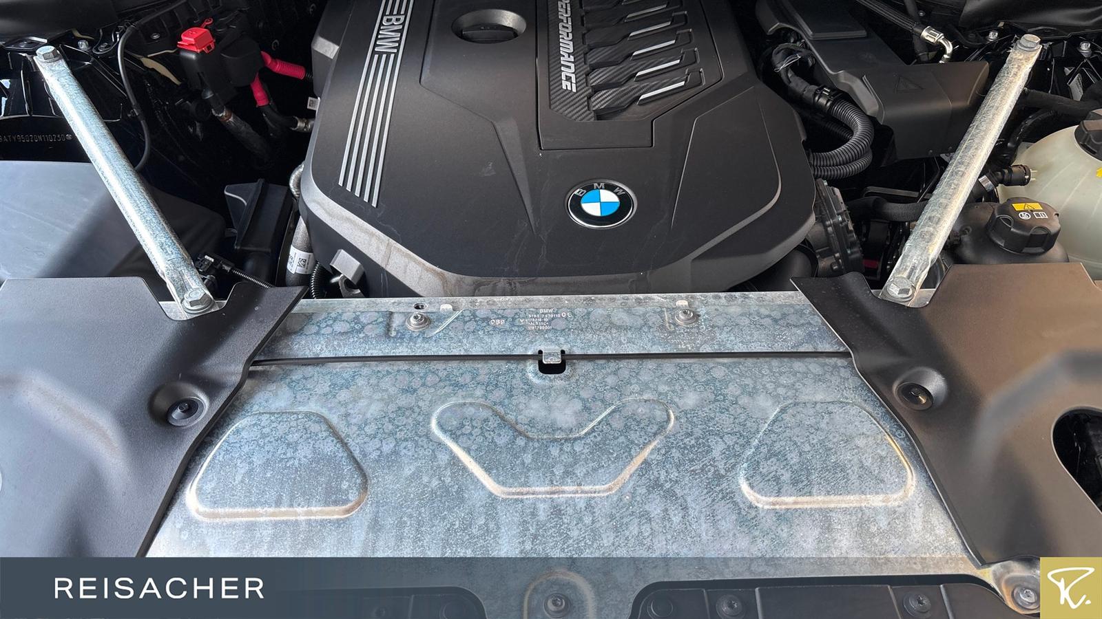 BMW X3 M40i LCProf AHK ACC RFK LM21" HUD eSitz+Mem