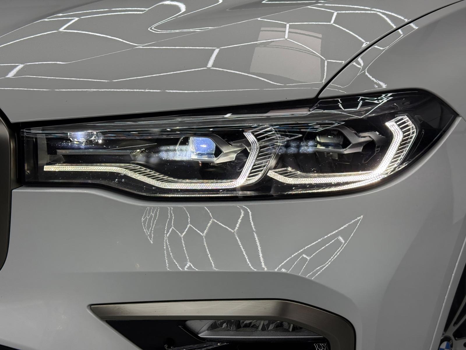 BMW X7 M50i xDrive V8 2.HD*PANO*ACC*HEAD-UP*H/K*LUF