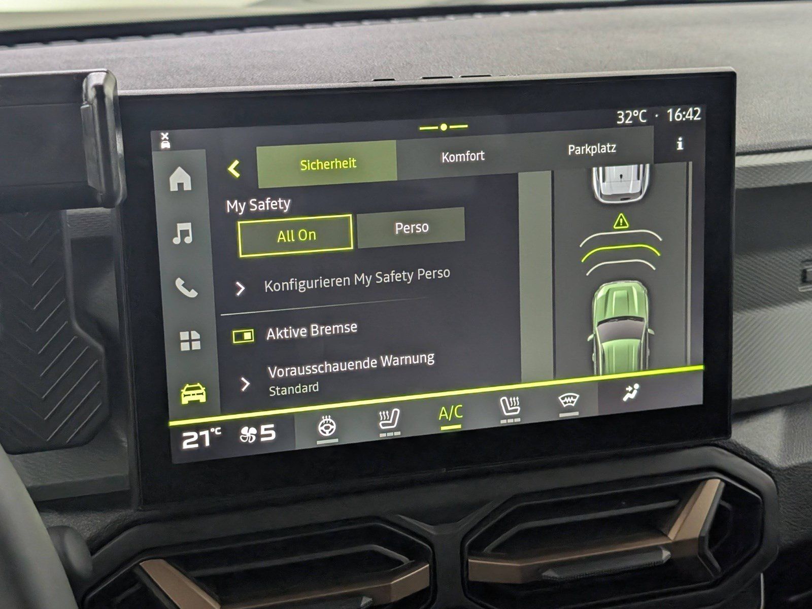 DACIA Duster  Extreme Hybrid-G 150 4x4 Technik – Bild 21
