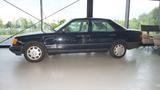 Mercedes-Benz E 260 OLDTIMER H-KENNZEICHEN+SCHECKHEFT+ESSD+TEM - Mercedes-Benz E 260 mit Benzin-Antrieb: Limousine