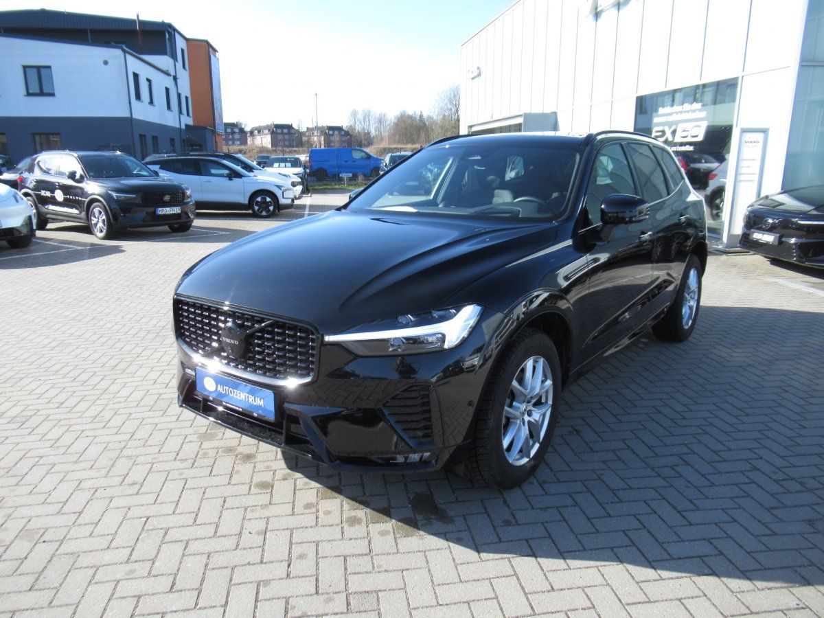 Volvo XC60 B5 AWD Benzin Ultra Black Edition Automatik imagem 2