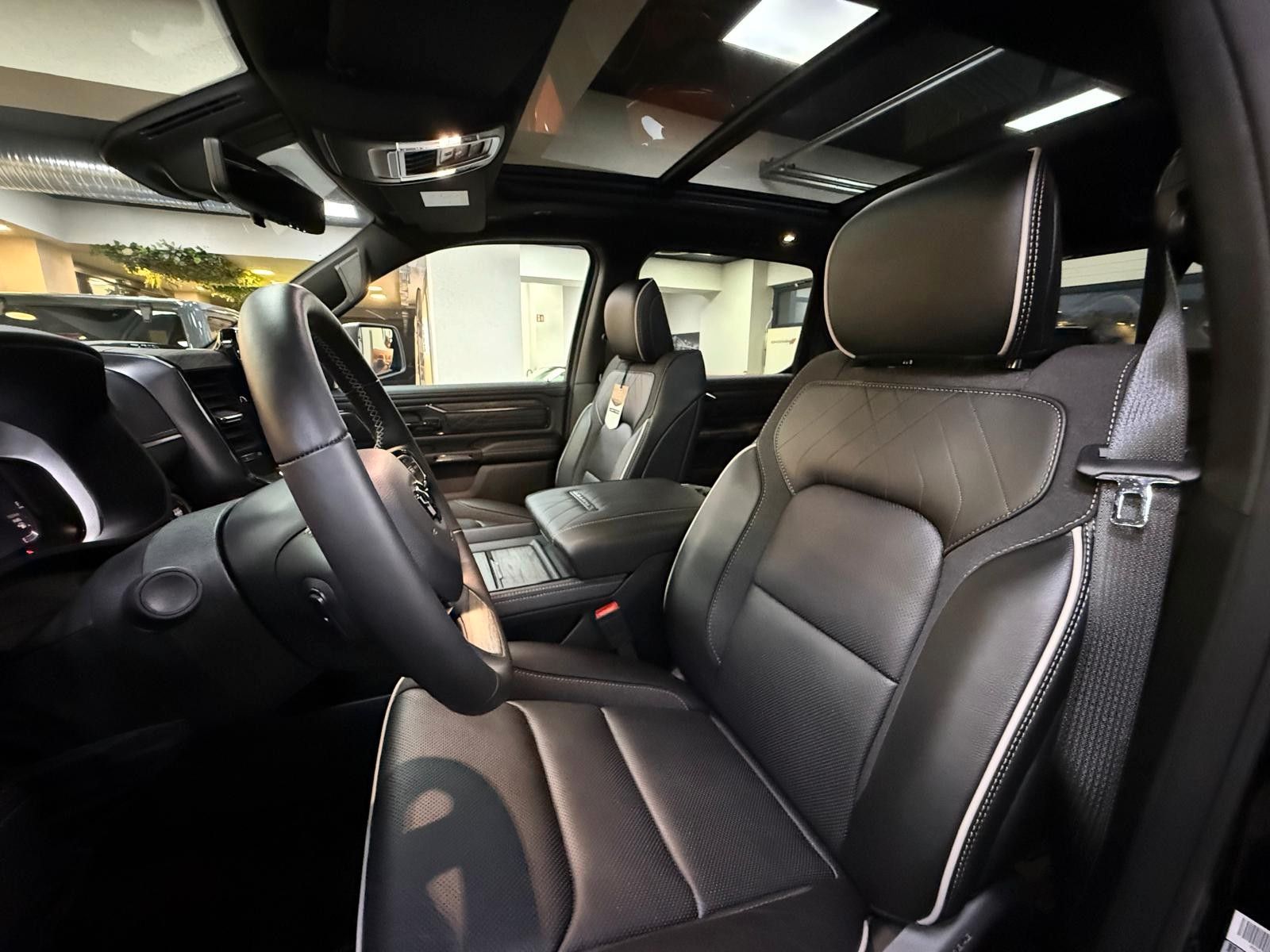 Fahrzeugabbildung Dodge LIMITED HURRICANE 3.0L-HO 540 PS - RAMBOX-MWK